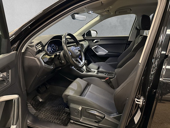 Audi Q3 10 of 25