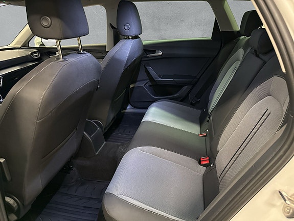 Seat Leon 12 of 23