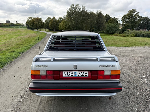 Volvo 740 5 of 30