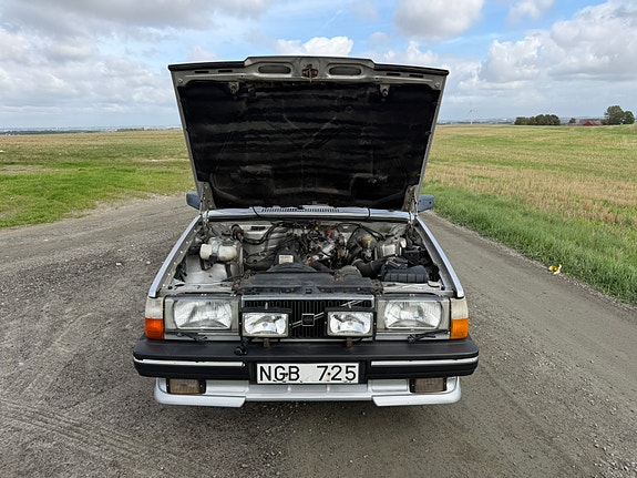 Volvo 740 8 of 30
