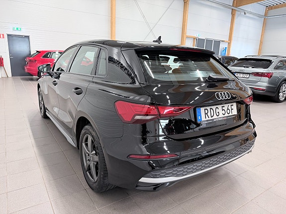Audi A3 8 of 18