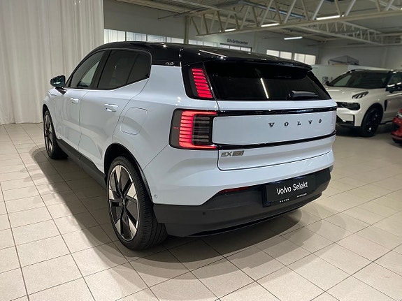 Volvo EX30 7 of 16