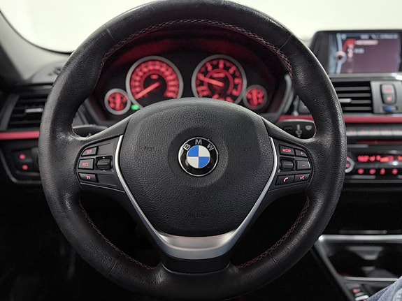 BMW 320d 15 of 25
