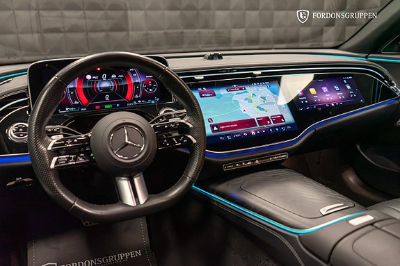 Mercedes-Benz E300 de 18 of 27