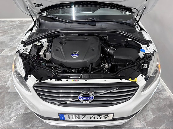 Volvo XC60 13 of 29