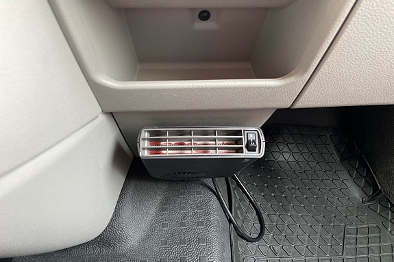 Volkswagen Caravelle 23 of 25