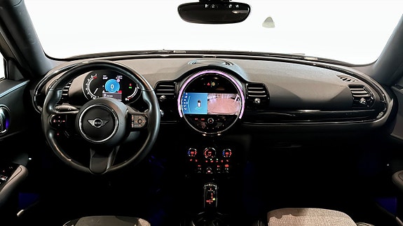 MINI Clubman Cooper S 4 of 9