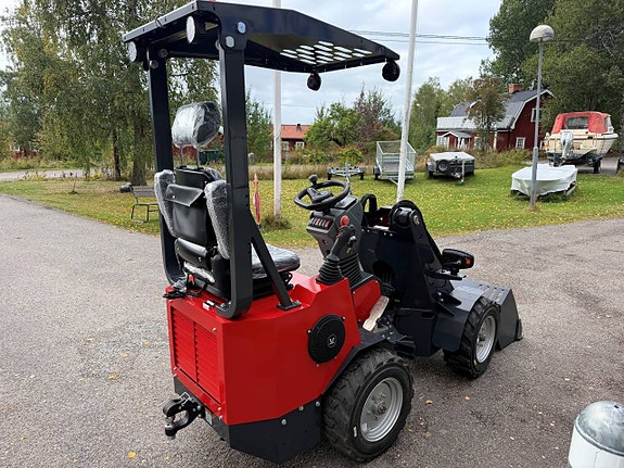 Heracles H150 10 of 12