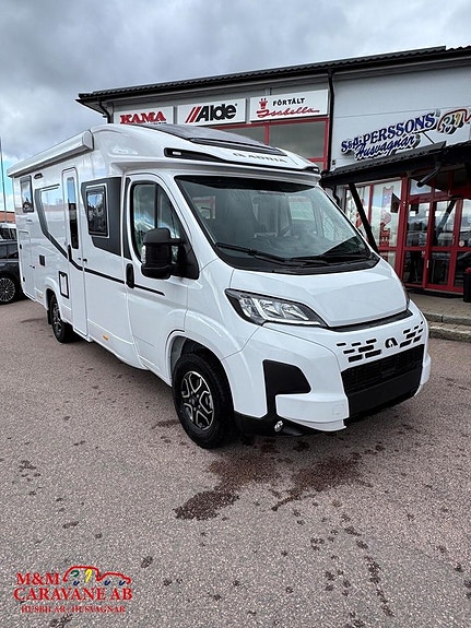 Adria COMPACT SELECT DL Långbädd Face to Face 2 of 9