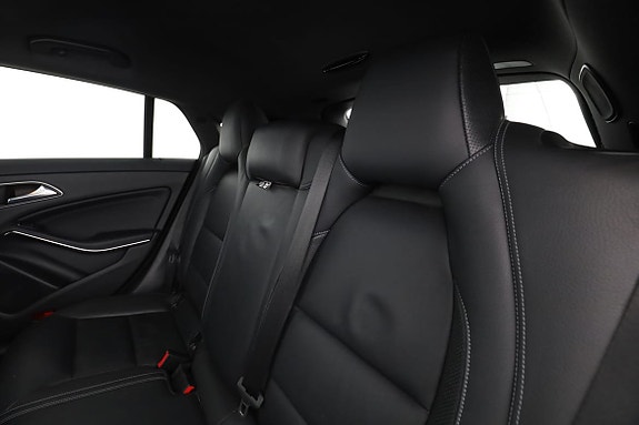 Mercedes-Benz CLA200 15 of 30