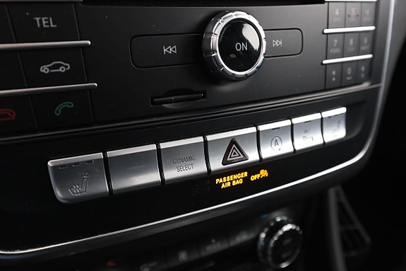 Mercedes-Benz CLA200 27 of 30