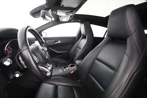 Mercedes-Benz CLA200 11 of 30