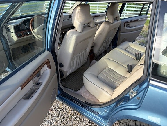 Volvo S90 5 of 10