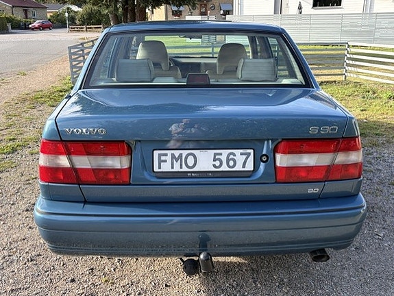 Volvo S90 3 of 10
