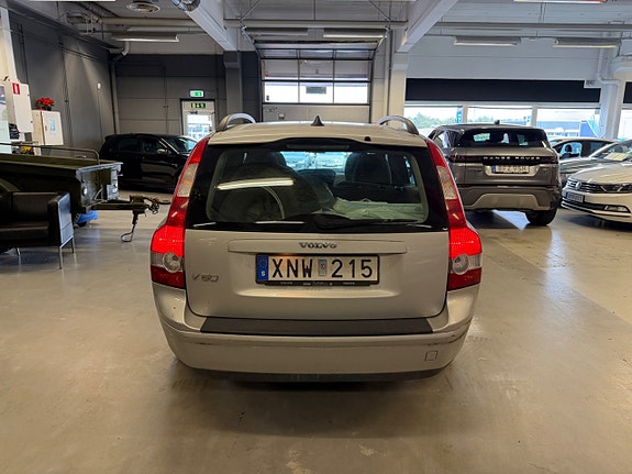 Volvo V50 5 of 11