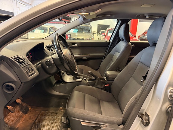 Volvo V50 9 of 11