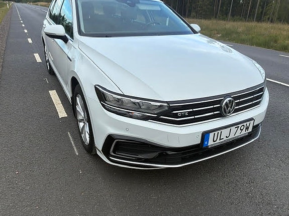 Volkswagen Passat 6 of 9