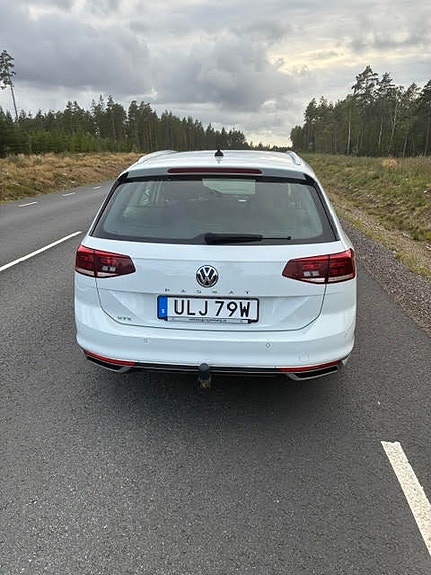 Volkswagen Passat 9 of 9