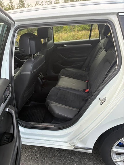 Volkswagen Passat 8 of 9