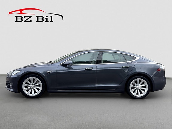 Tesla Model S 3 of 18