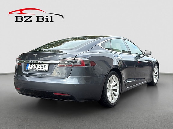 Tesla Model S 6 of 18