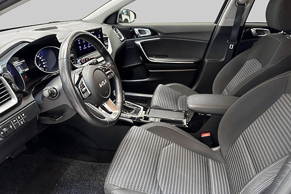 Kia Ceed 8 of 19