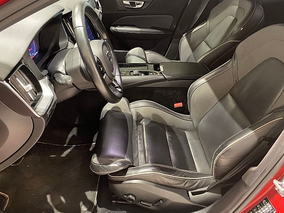 Volvo S60 8 of 12