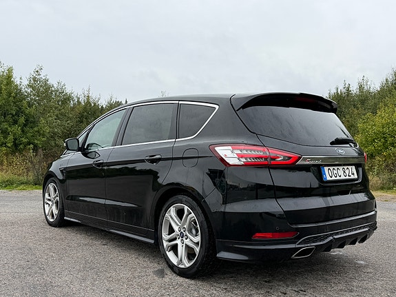 Ford S-MAX 7 of 17
