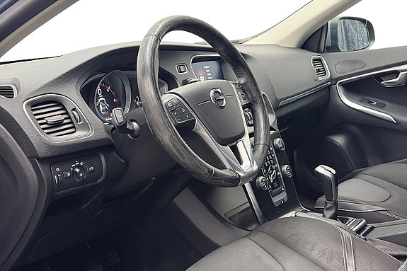 Volvo V40 13 of 27