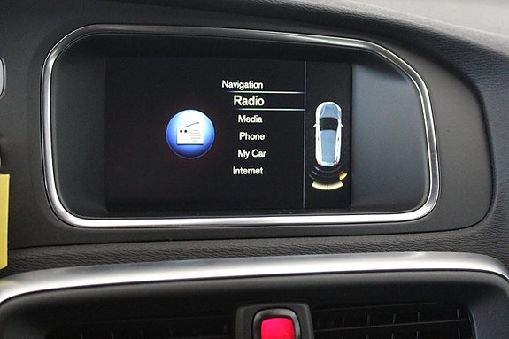 Volvo V40 12 of 12