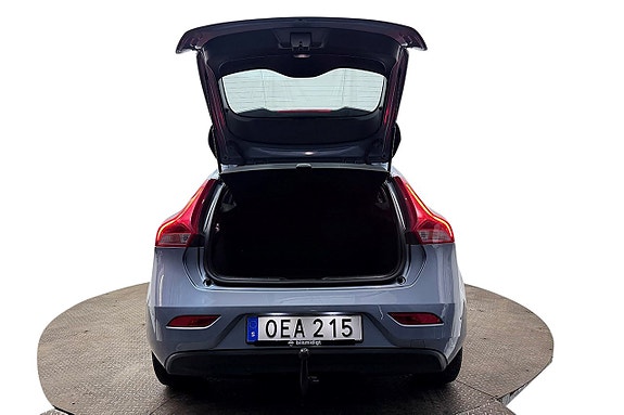 Volvo V40 8 of 27