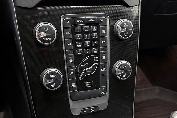 Volvo V40 22 of 27