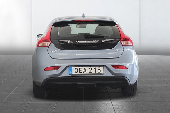 Volvo V40 5 of 12