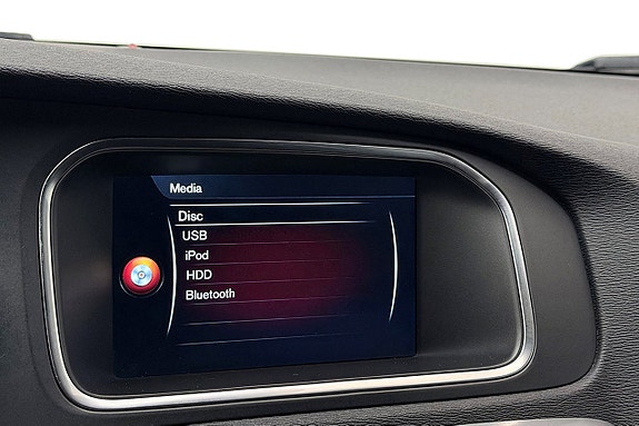 Volvo V40 21 of 27