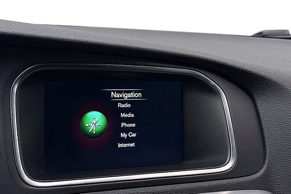 Volvo V40 20 of 27