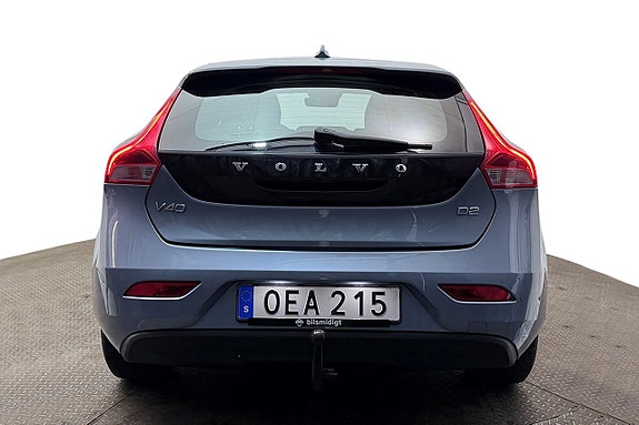 Volvo V40 7 of 27