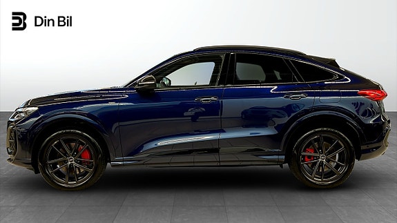 Audi Q5 2 of 18