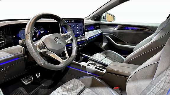 Volkswagen Passat 7 of 23