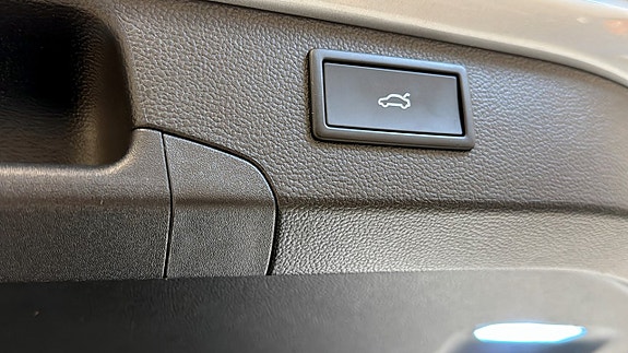 Volkswagen Passat 15 of 23
