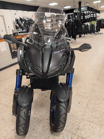 Yamaha Niken 3 of 5