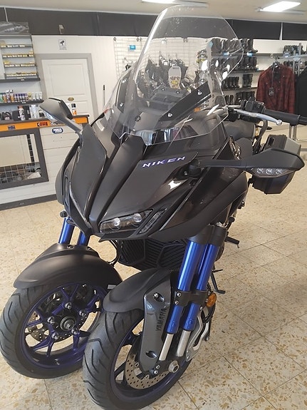 Yamaha Niken 4 of 5