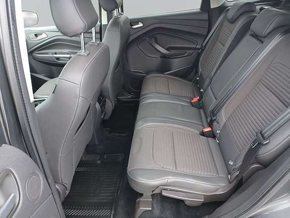 Ford Kuga 7 of 10