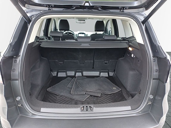 Ford Kuga 10 of 10