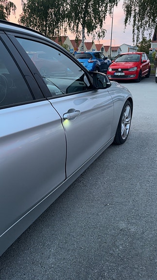 BMW 318d 5 of 11
