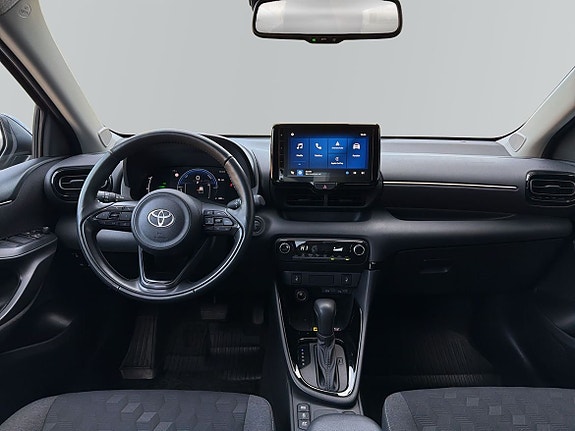 Toyota Yaris 8 of 13