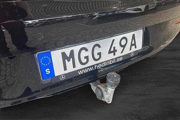 Mercedes-Benz EQE350 13 of 17