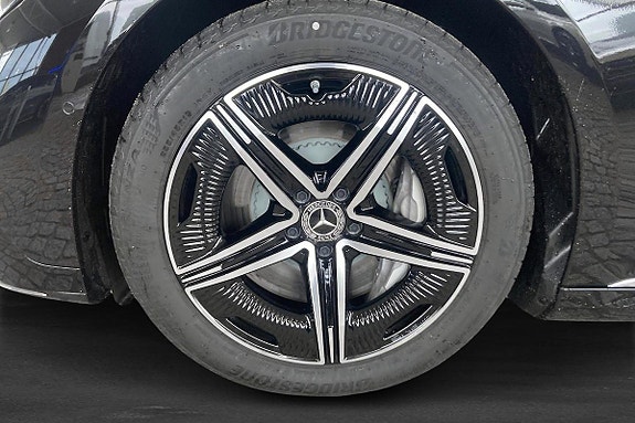 Mercedes-Benz EQE350 5 of 17