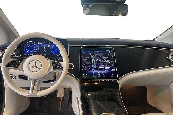 Mercedes-Benz EQE350 8 of 17