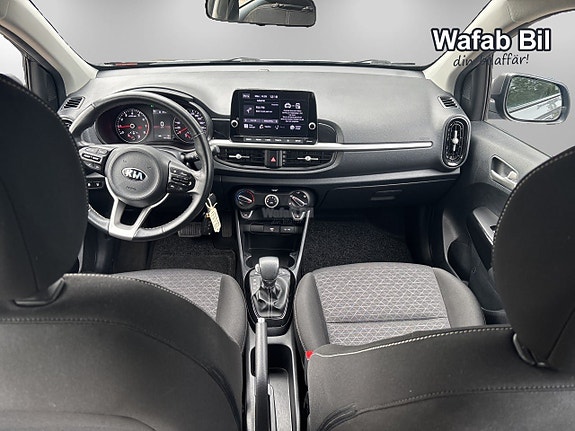 Kia Picanto 7 of 16