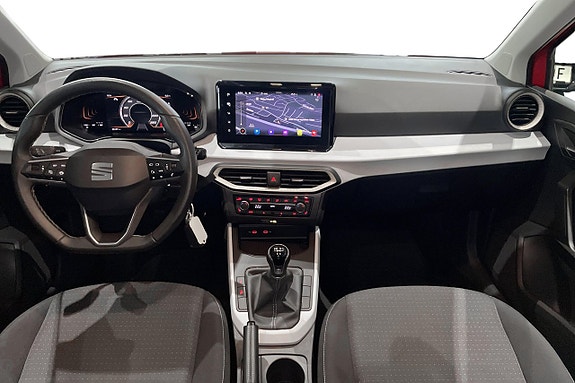 Seat Arona 16 of 23